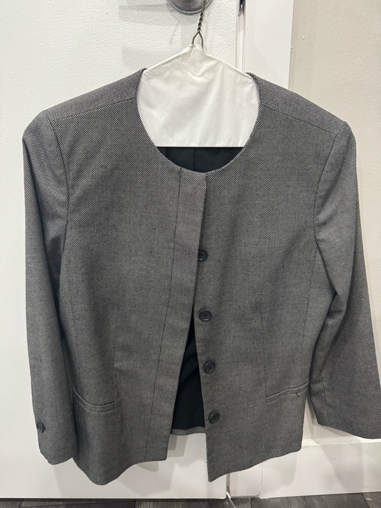 Ann Taylor Jackets & Blazers - Ann Taylor Classic Round-Neck Black and White Women's Suit Jacket Size 10